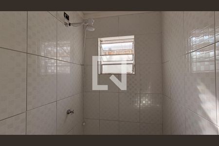 Banheiro de kitnet/studio para alugar com 1 quarto, 27m² em Jardim Goncalves, Sorocaba