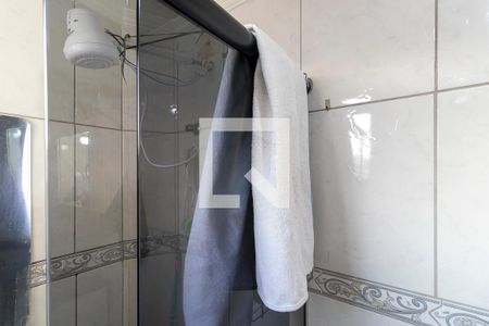 Banheiro de apartamento à venda com 2 quartos, 70m² em Centro, Campinas