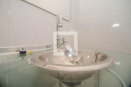 Lavabo de apartamento para alugar com 3 quartos, 120m² em Bom Fim, Porto Alegre