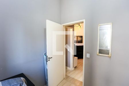 quarto 1 de apartamento para alugar com 2 quartos, 51m² em Jardim Monte Alegre, Taboão da Serra