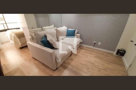 Sala de apartamento para alugar com 1 quarto, 32m² em Centro, Osasco