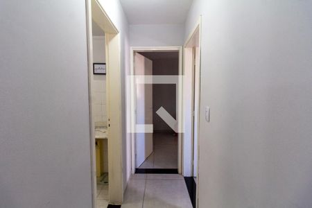 Corredor Quartos de apartamento para alugar com 2 quartos, 60m² em Jardim Sindona, Osasco