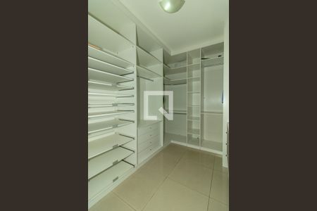 Closet de apartamento para alugar com 2 quartos, 65m² em Partenon, Porto Alegre