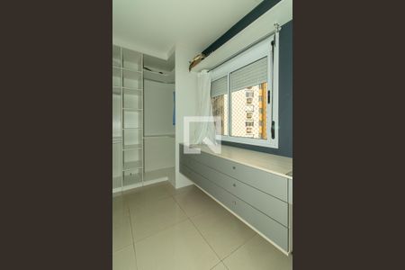 Closet de apartamento para alugar com 2 quartos, 65m² em Partenon, Porto Alegre