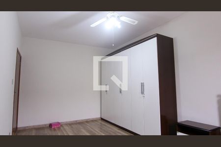 Casa à venda com 200m², 2 quartos e 2 vagas Casa à venda com 200m², 2 quartos e 2 vagasQuarto 2