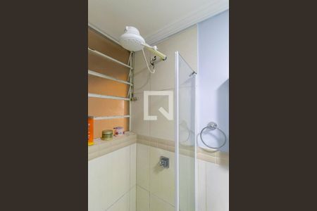 Banheiro de kitnet/studio para alugar com 1 quarto, 35m² em Centro, Campinas