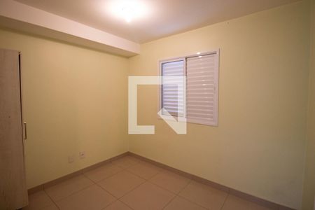 Quarto 1 de apartamento à venda com 2 quartos, 46m² em Vila Carmosina, São Paulo