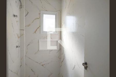 Apartamento à venda com 74m², 2 quartos e 2 vagas Apartamento à venda com 74m², 2 quartos e 2 vagasBanheiro da Suíte