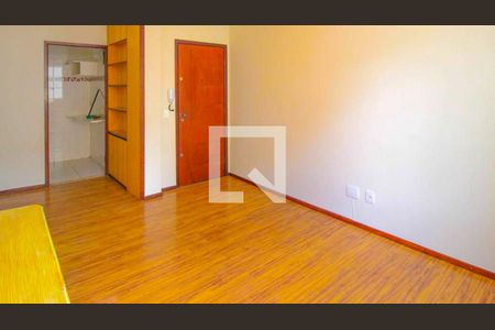 Sala de apartamento à venda com 2 quartos, 77m² em Santo Antônio, Belo Horizonte