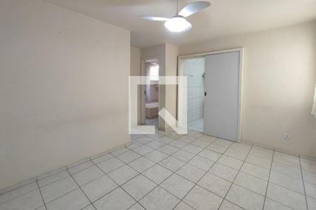 Sala  de apartamento à venda com 2 quartos, 39m² em Vila Satúrnia, Campinas