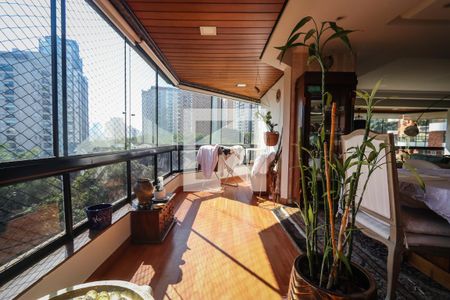 Varanda de apartamento para alugar com 4 quartos, 240m² em Vila Andrade, São Paulo