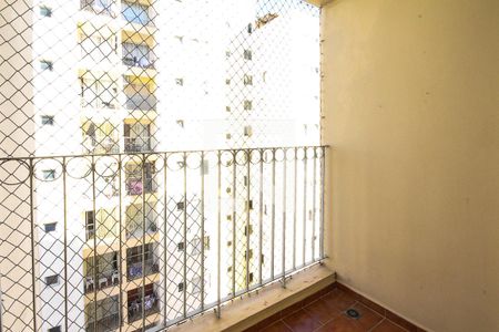 Varanda de apartamento para alugar com 2 quartos, 59m² em Parque Tomas Saraiva, São Paulo