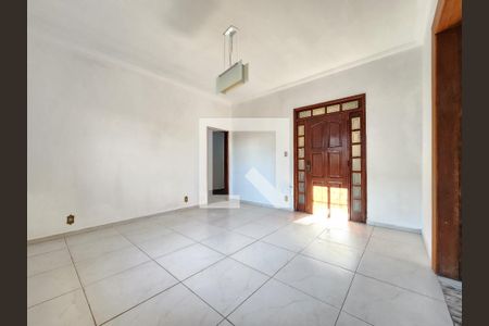 Sala de casa à venda com 3 quartos, 190m² em Esplanada, Belo Horizonte