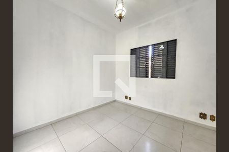 Quarto 2 de casa à venda com 3 quartos, 190m² em Esplanada, Belo Horizonte