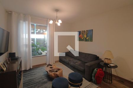 Sala de casa à venda com 3 quartos, 200m² em Pedreira, São Paulo