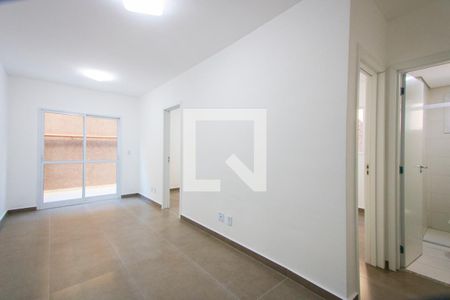 Sala de apartamento para alugar com 2 quartos, 46m² em Jardim Cristiane, Santo André