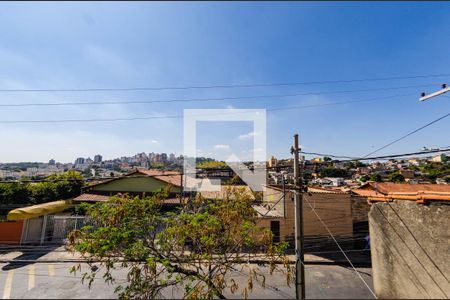 Vista de casa para alugar com 2 quartos, 90m² em Incofindência, Belo Horizonte