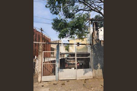 Casa para alugar com 90m², 2 quartos e sem vaga Casa para alugar com 90m², 2 quartos e sem vagaFachada