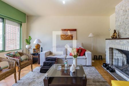 Sala de casa à venda com 3 quartos, 250m² em Sarandi, Porto Alegre