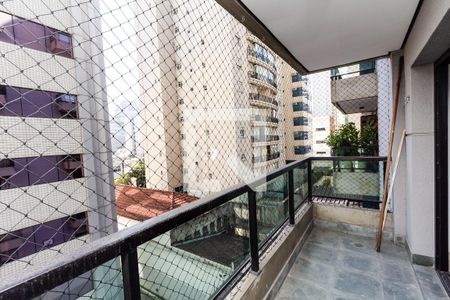 Varanda de apartamento para alugar com 3 quartos, 77m² em Vila Olímpia, São Paulo