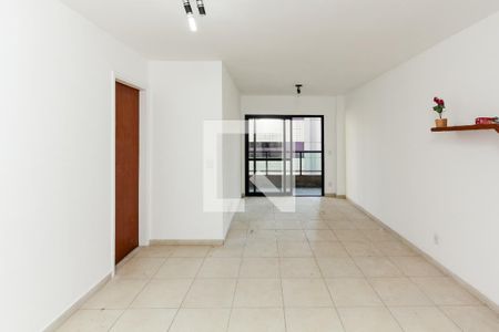Sala de apartamento para alugar com 3 quartos, 77m² em Vila Olímpia, São Paulo