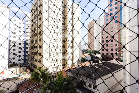 Vista de apartamento para alugar com 3 quartos, 77m² em Vila Olímpia, São Paulo