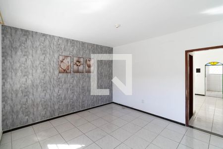 Sala  de casa à venda com 3 quartos, 273m² em Guarani, Belo Horizonte