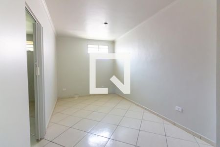 Casa para alugar com 2 quartos, 40m² em Vila Yara, Osasco