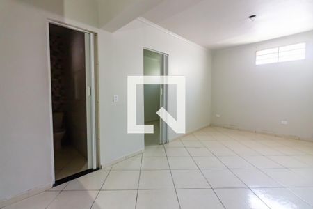 Casa para alugar com 2 quartos, 40m² em Vila Yara, Osasco