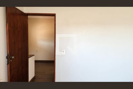 Quarto 2 de casa à venda com 3 quartos, 180m² em Vila Santa Maria, Jundiaí