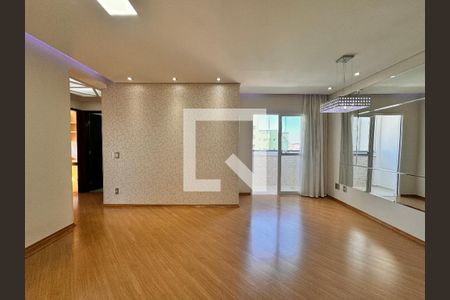 Sala de apartamento à venda com 3 quartos, 89m² em Vila Pinheirinho, Santo André