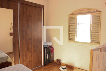 Quarto 2 de casa à venda com 2 quartos, 360m² em Alvorada, Contagem