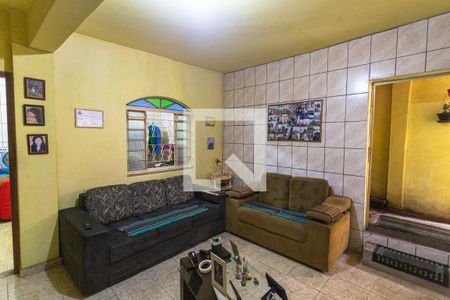 Sala de casa à venda com 2 quartos, 80m² em Ana Lucia , Belo Horizonte