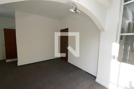 Sala de apartamento para alugar com 2 quartos, 50m² em Jardim Regis, São Paulo