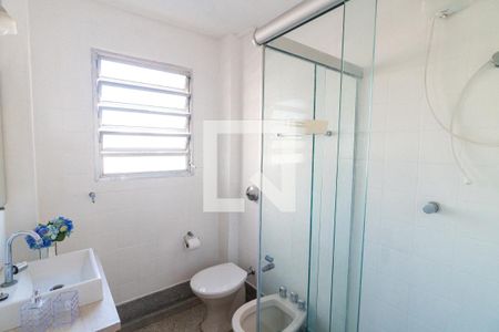 Banheiro de apartamento para alugar com 1 quarto, 55m² em Vila Clementino, São Paulo