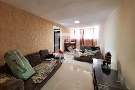 Apartamento para alugar com 71m², 2 quartos e 2 vagasSala