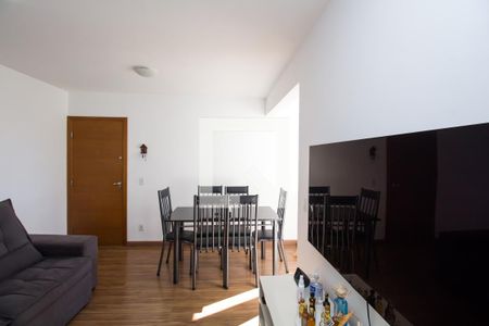 Sala de apartamento para alugar com 3 quartos, 70m² em Silveira, Belo Horizonte