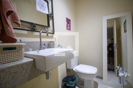 Lavabo de casa de condomínio à venda com 4 quartos, 200m² em Vargem Pequena, Rio de Janeiro