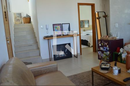 Sala de apartamento à venda com 2 quartos, 140m² em Alvorada, Contagem