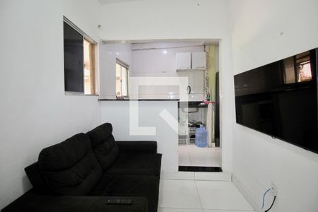 Sala de casa para alugar com 1 quarto, 50m² em Matatu, Salvador