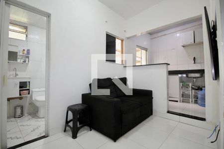 Sala de casa para alugar com 1 quarto, 50m² em Matatu, Salvador
