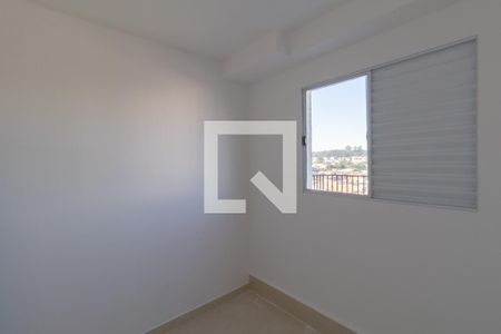 Quarto 2 de apartamento para alugar com 2 quartos, 39m² em Vila Carmosina, São Paulo