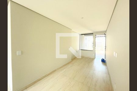 Sala de casa à venda com 3 quartos, 179m² em Parque Xangri-lá, Contagem