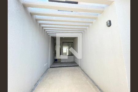 Vagas de garagem de casa à venda com 3 quartos, 179m² em Parque Xangri-lá, Contagem