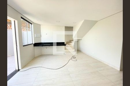 Cozinha de casa à venda com 3 quartos, 179m² em Parque Xangri-lá, Contagem