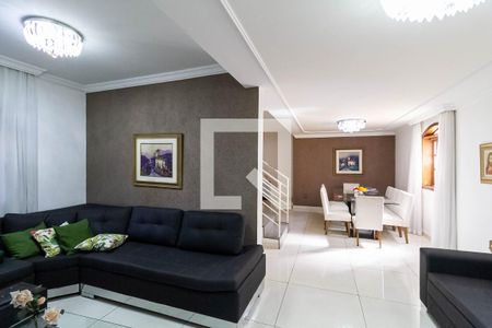 Sala de casa à venda com 4 quartos, 500m² em Copacabana, Belo Horizonte