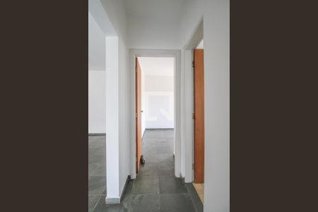 Corredor de apartamento à venda com 3 quartos, 107m² em Arruamento Fain José Feres, Campinas