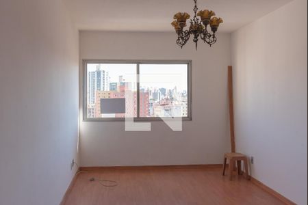 Sala de apartamento à venda com 2 quartos, 90m² em Vila Itapura, Campinas