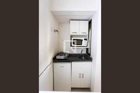 Cozinha de kitnet/studio à venda com 1 quarto, 32m² em Vila Suzana, São Paulo