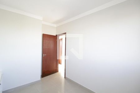 Quarto 1 de apartamento para alugar com 2 quartos, 60m² em Saraiva, Uberlândia